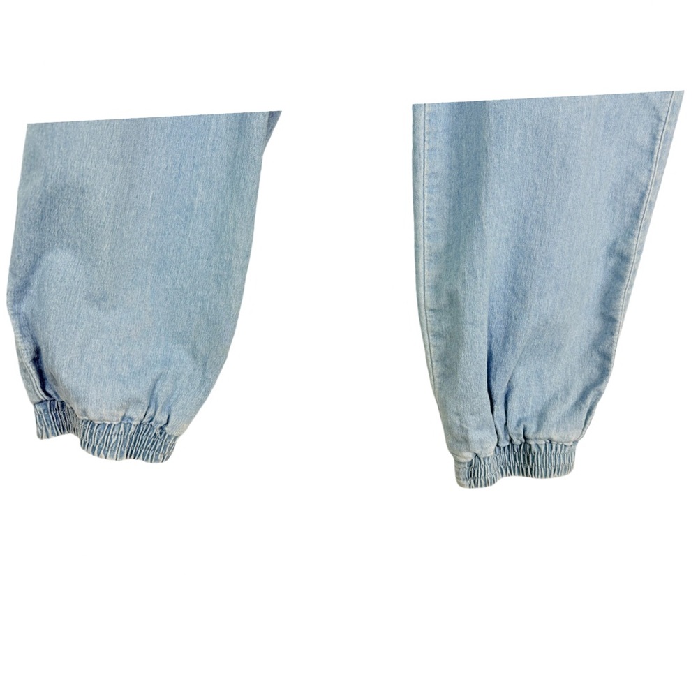 One Republic For All denim jogger jeans
Elastic waistband High Rise Casual - Picture 5 of 9